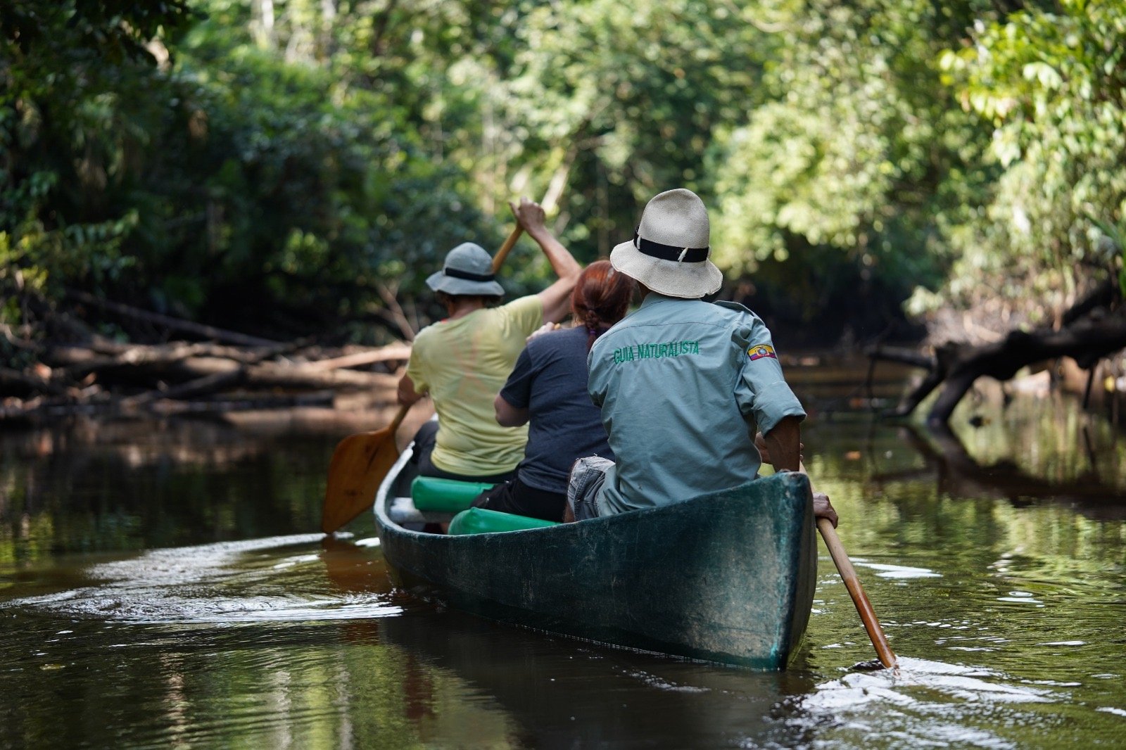 canoe_paddle_paradise_amazon_tour